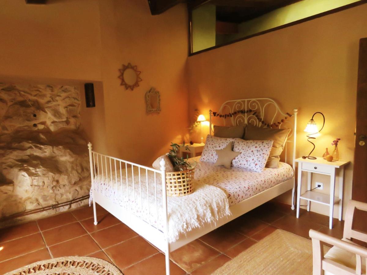 Casa Corazon De Piedra En El Rio Dulce Guest House Aragosa ภายนอก รูปภาพ