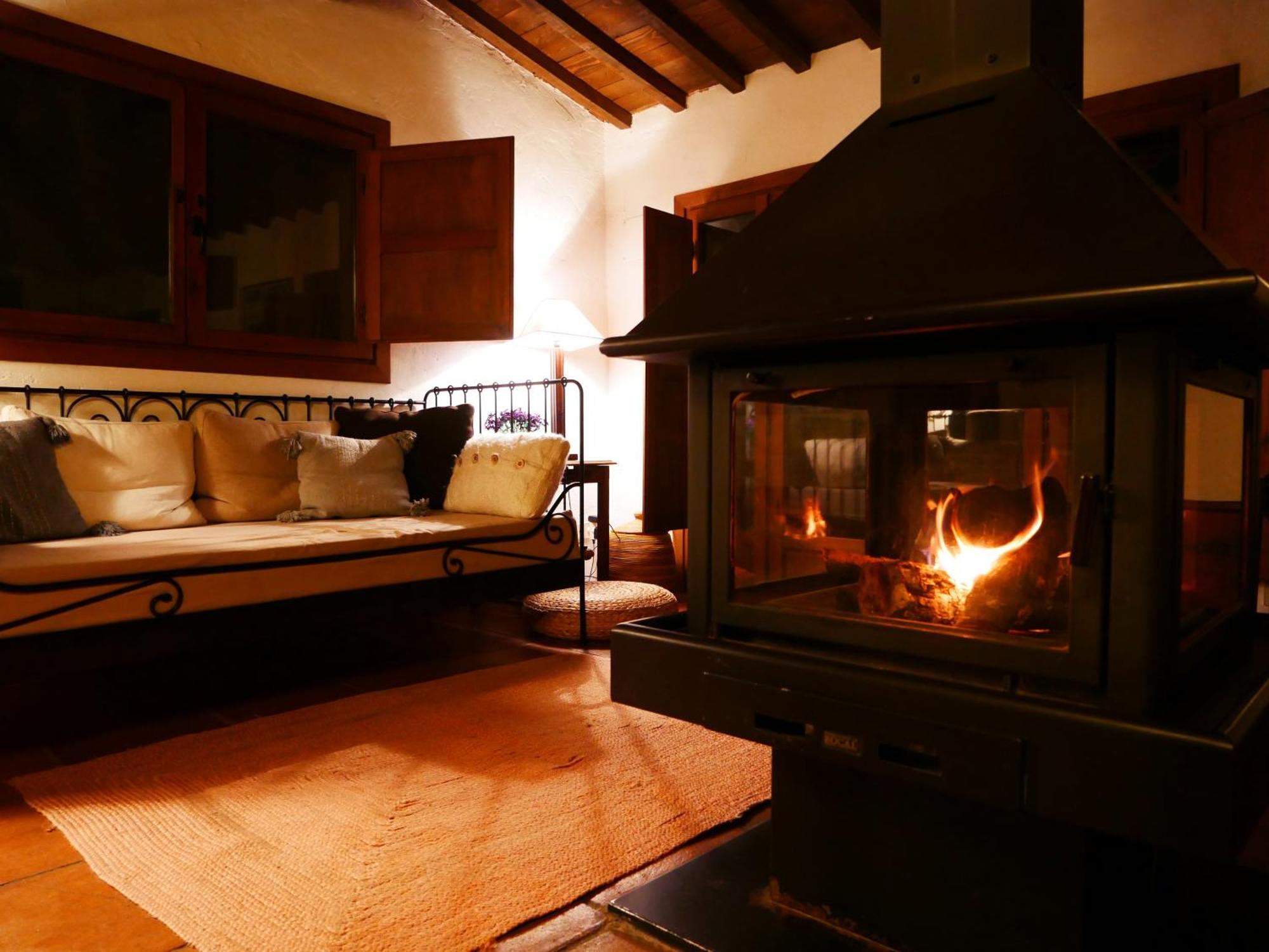 Casa Corazon De Piedra En El Rio Dulce Guest House Aragosa ภายนอก รูปภาพ