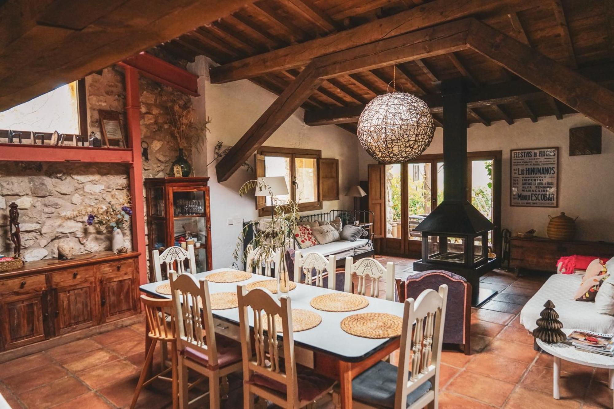 Casa Corazon De Piedra En El Rio Dulce Guest House Aragosa ภายนอก รูปภาพ