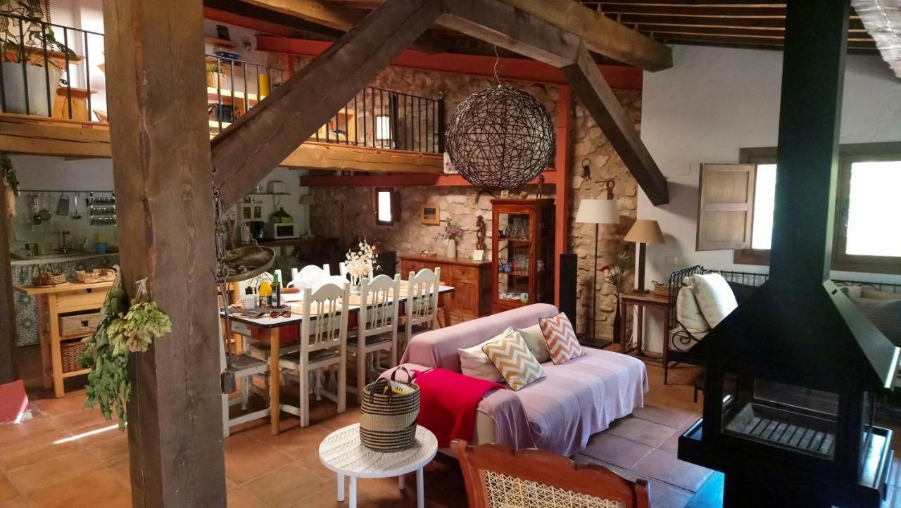 Casa Corazon De Piedra En El Rio Dulce Guest House Aragosa ภายนอก รูปภาพ